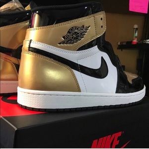 Jordan 1 Gold Toes